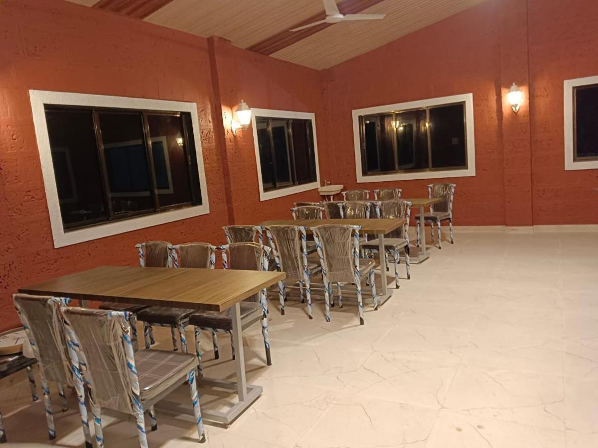 Sk Resort Alībāg Esterno foto